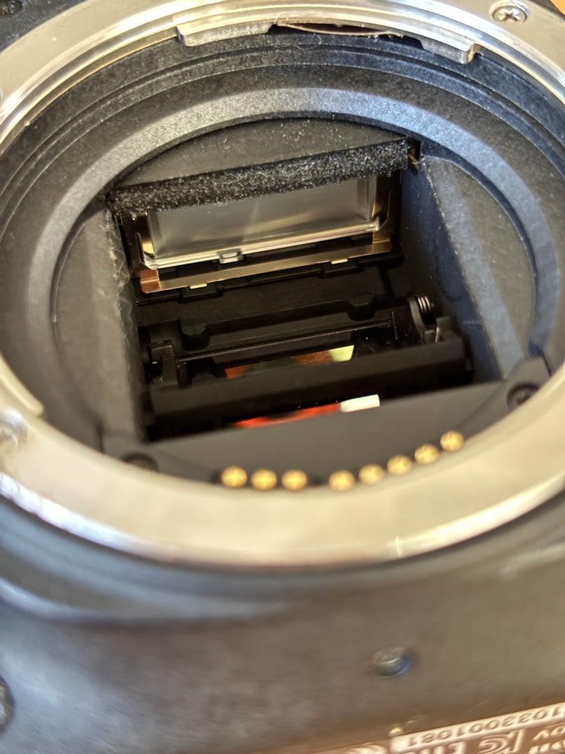 Canon EOS Kiss X18i カメラ　ボディ本体【ジャンク品扱い】