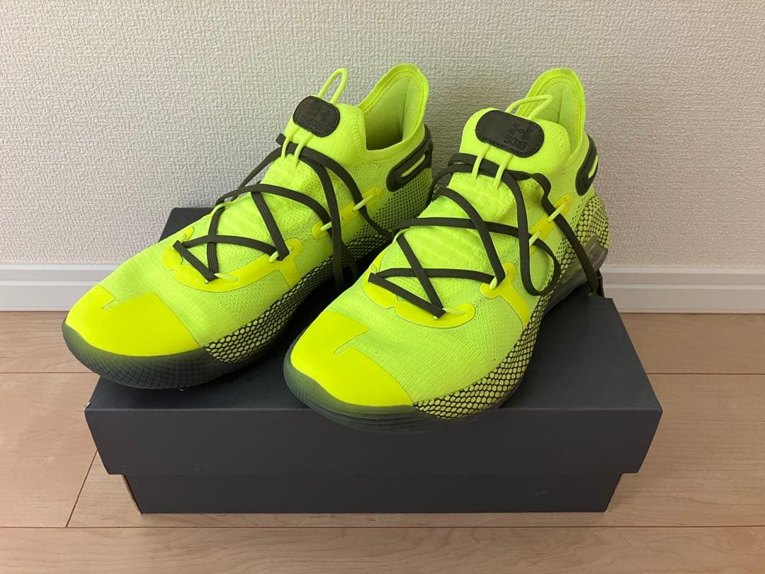 カリー6 Curry 6 Coy Fish all star着用