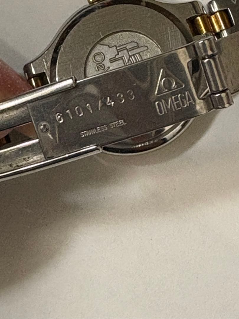 【中古】OMEGA DeVille 腕時計 ゴールド/シルバー　レディース