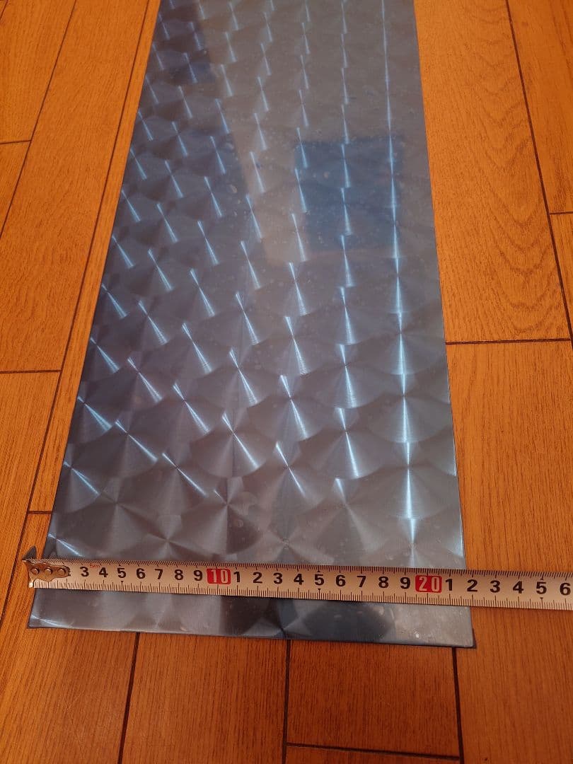 カズ　2㎜ ウロコステン