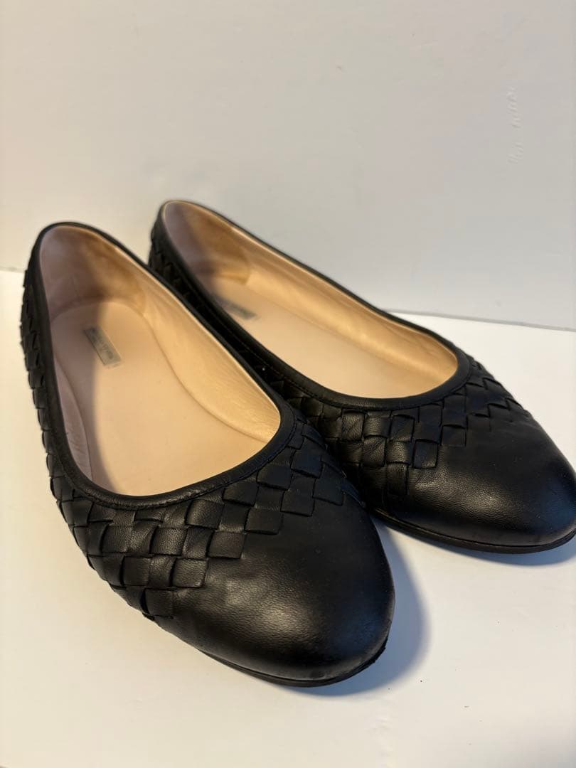 ✨️美品✨️　ボッテガヴェネタ　イントレチャート　フラットパンプス　レザー　黒
