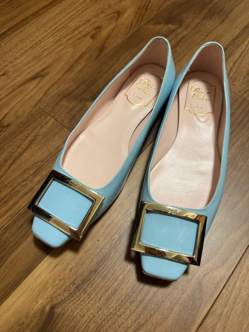 美品＊ロジェヴィヴィエ フラットシューズ　パステルブルー