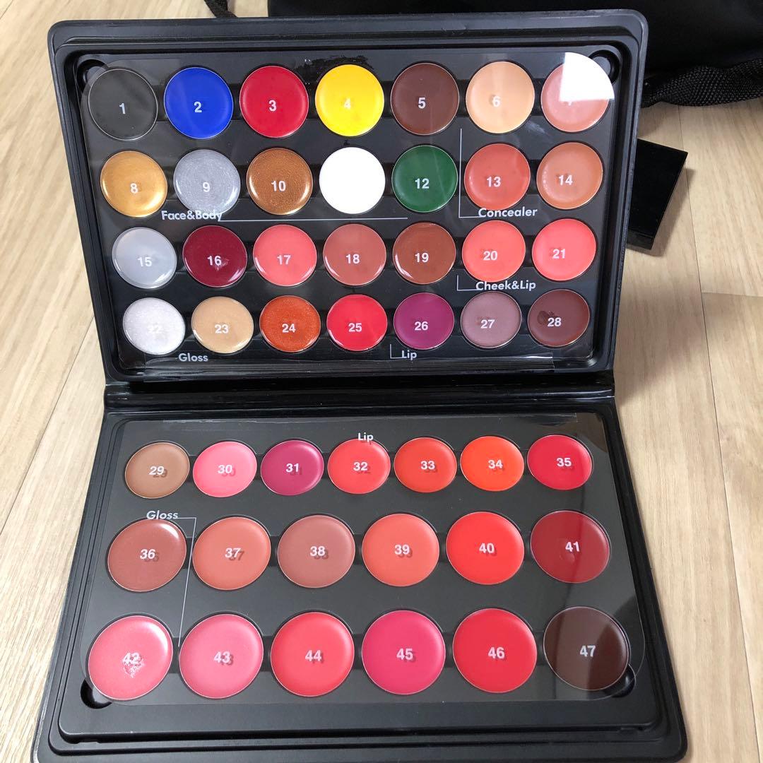 中古品　BRI-DE 美容専門学校　メイク道具一式