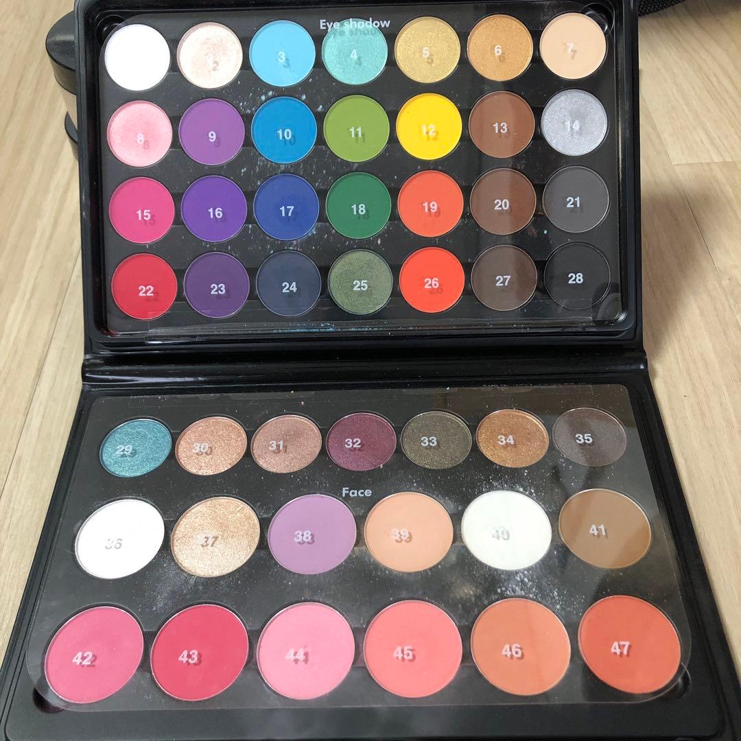 中古品　BRI-DE 美容専門学校　メイク道具一式