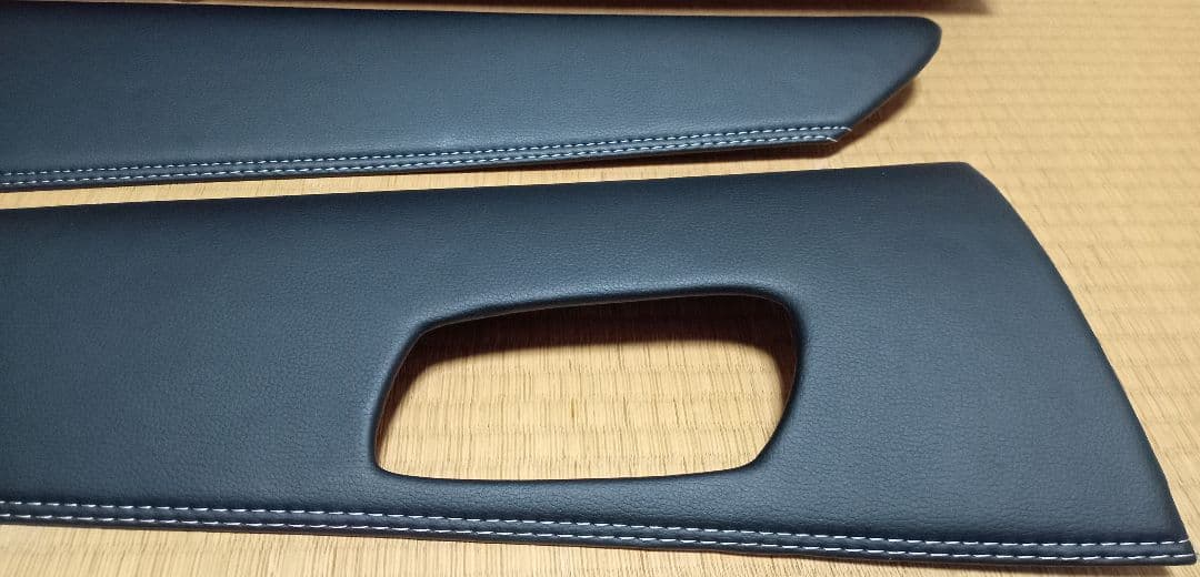 ☆美品☆ プリウス50系LANBO 合成皮革 ドアレザーパネル 4点セット