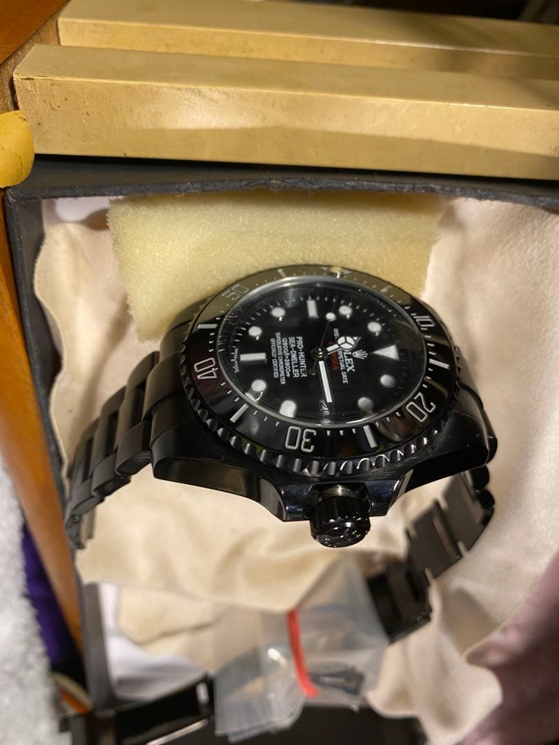 訳あり自動巻き 腕時計　完動品32ミリ206グラムベルト破損部品あり格安出品