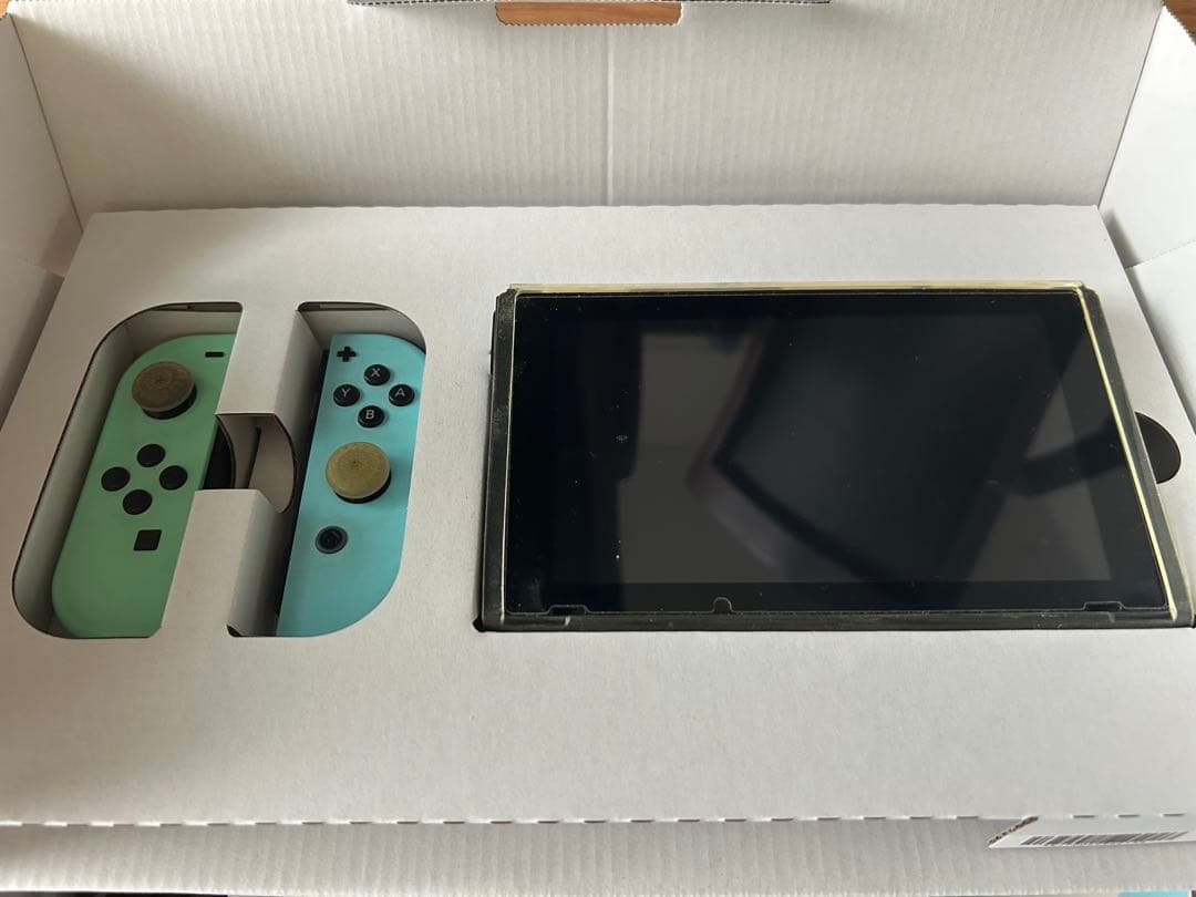 【値下げ】Nintendo Switch あつまれ どうぶつの森デザイン