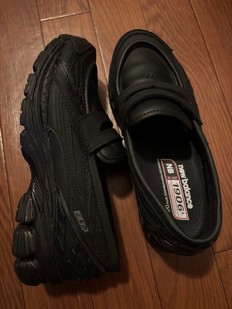 靴 New Balance 1906L \"Triple Black\"