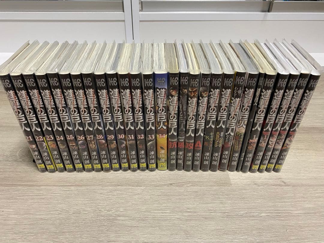 進撃の巨人 全巻 初版 帯付 冊子付 34冊　関連本 14冊　コンプリートセット