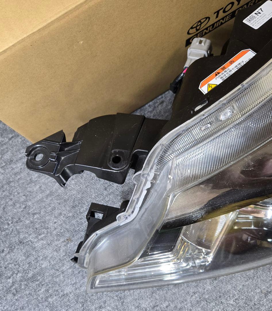 スペーシア 左ヘッドライト