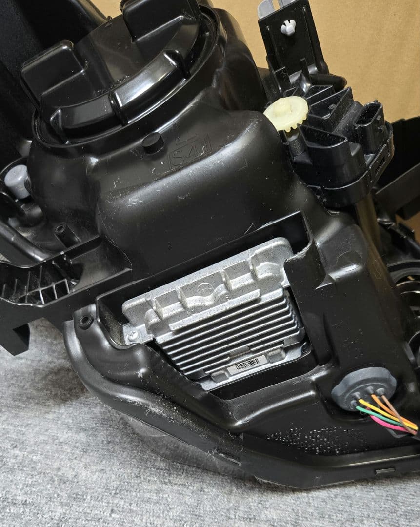 スペーシア 左ヘッドライト