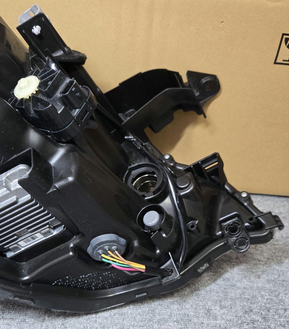 スペーシア 左ヘッドライト