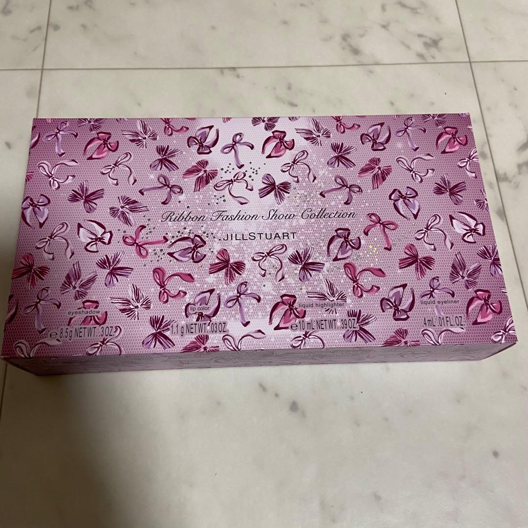 限定発売「ジルスチュアート リボンファッションショー コレクション」