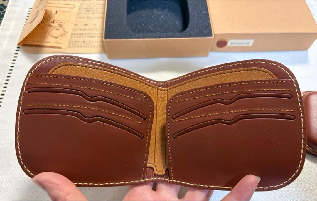 BP 日本製　牛革　二つ折り財布　ケース　　新品　ブラウン