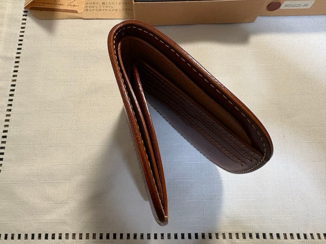 BP 日本製　牛革　二つ折り財布　ケース　　新品　ブラウン