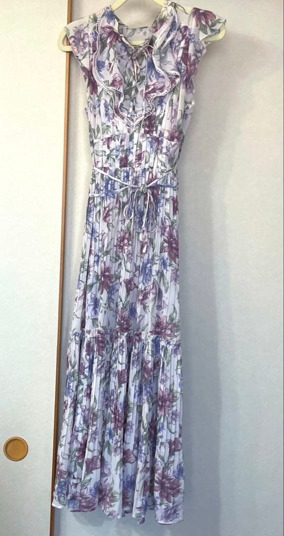 【新品タグ付】SNIDEL プリーツプリントワンピース