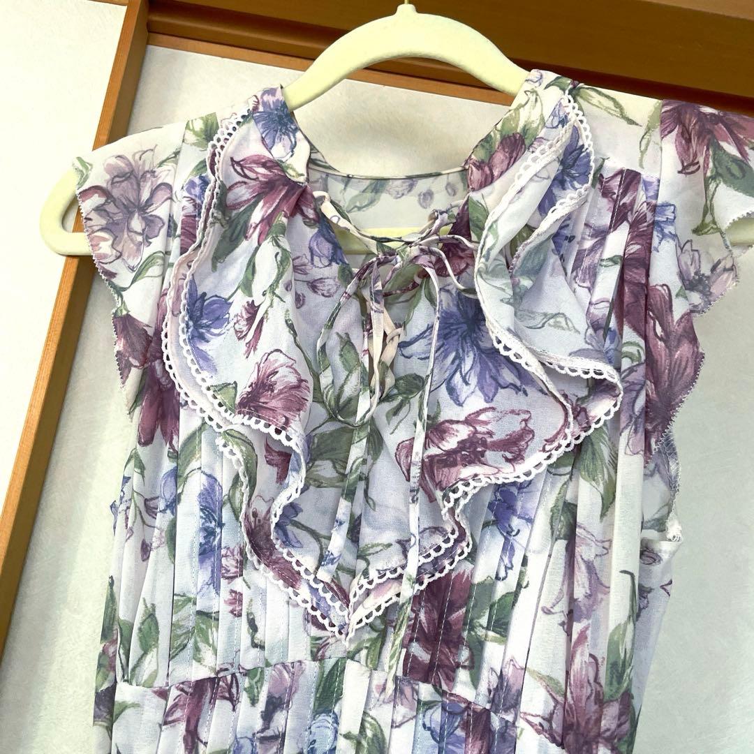 【新品タグ付】SNIDEL プリーツプリントワンピース