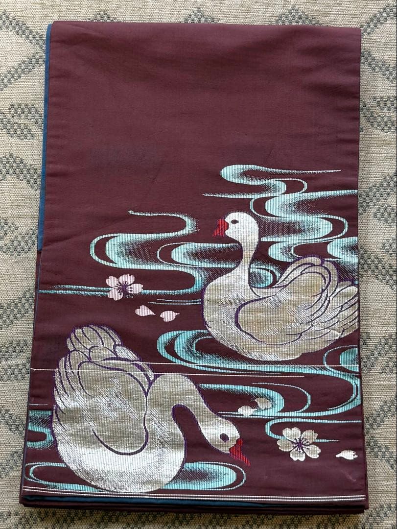 希少 レア 昼夜帯　スワン 白鳥 ? 流水に桜