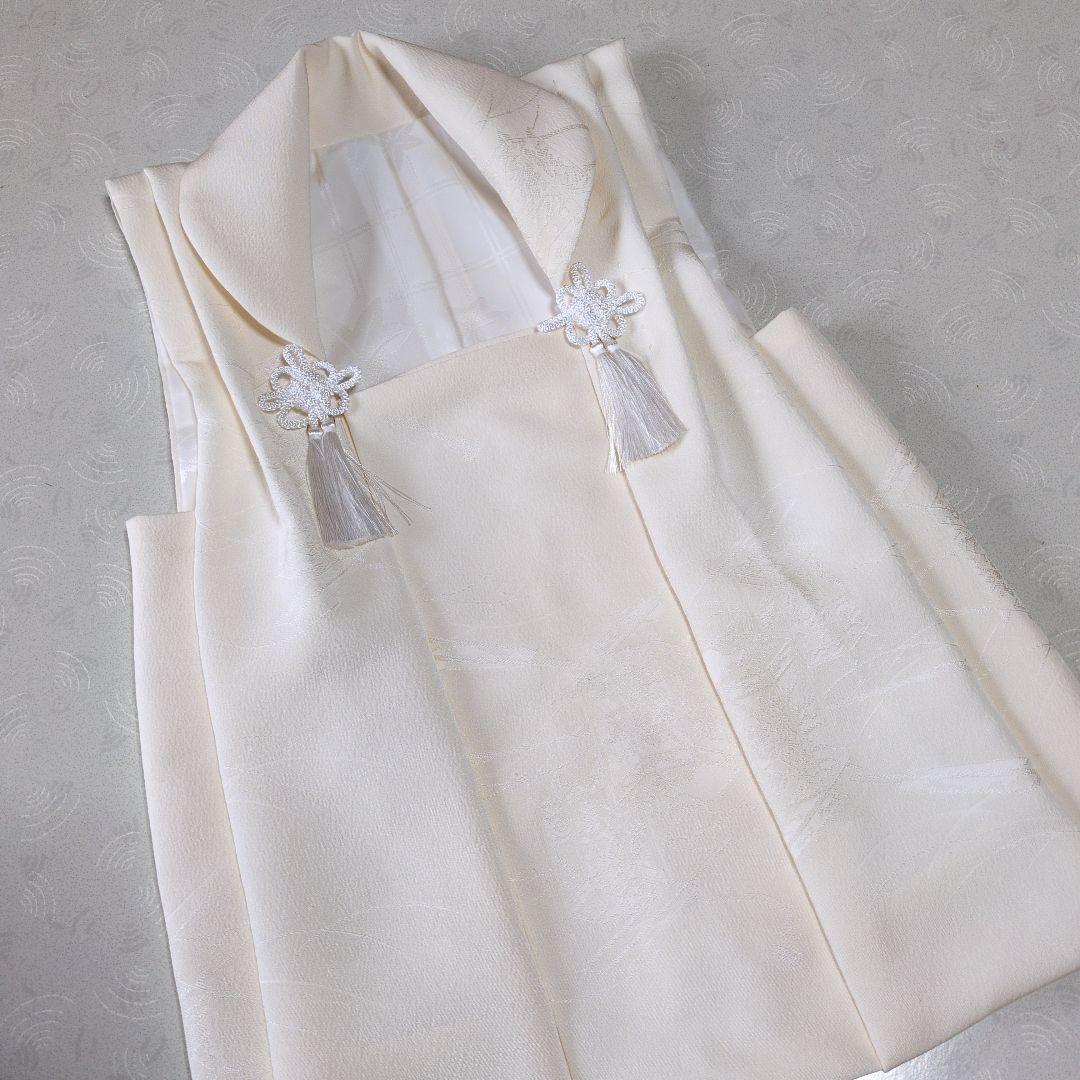 七五三３歳正絹縮緬柄入りの被布(新品）ミルキーホワイト色