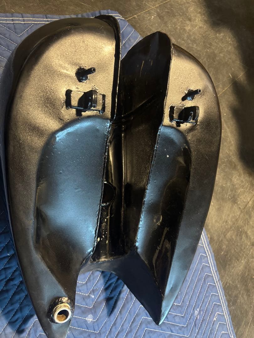 Kawasaki W1 タンク　チョッパー他カスタム素材に