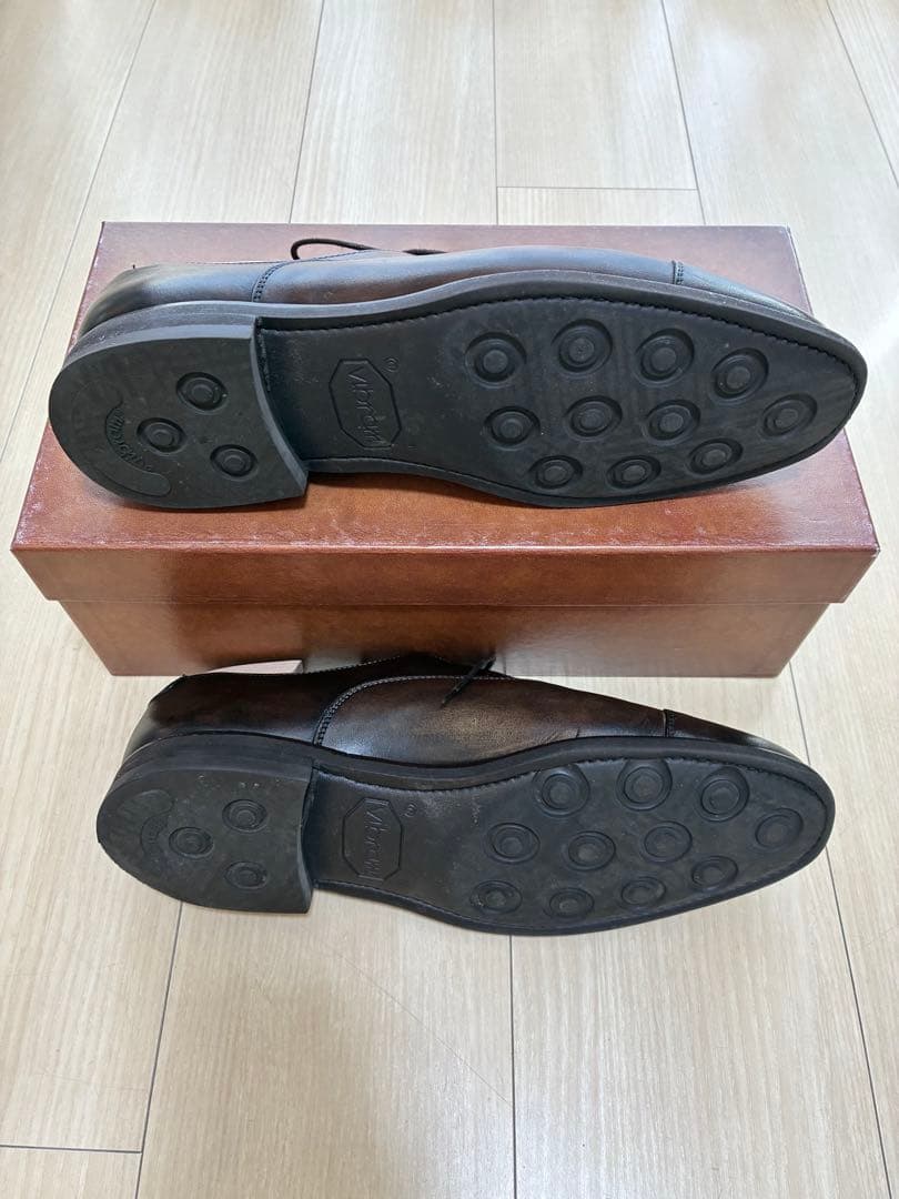 Berwick ブラウン ドレスシューズ