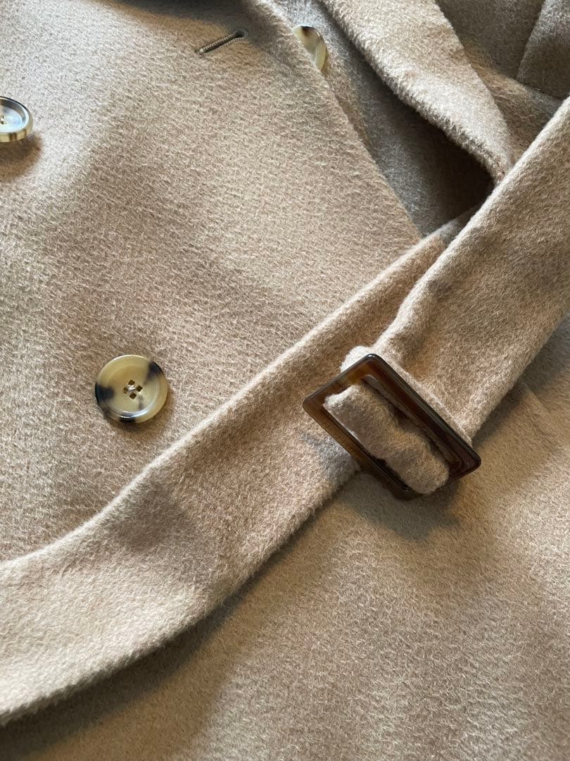 ルイヴィトン　ベージュ ダブルブレストコート ファー付き　ハンガー付き　46