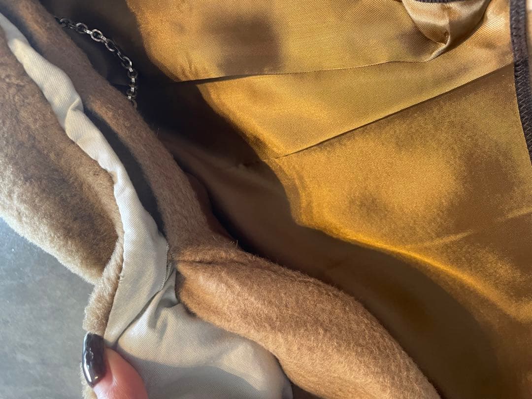 ルイヴィトン　ベージュ ダブルブレストコート ファー付き　ハンガー付き　46