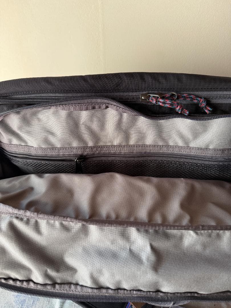 【新品】Patagonia ブラック ブリーフケース 22L