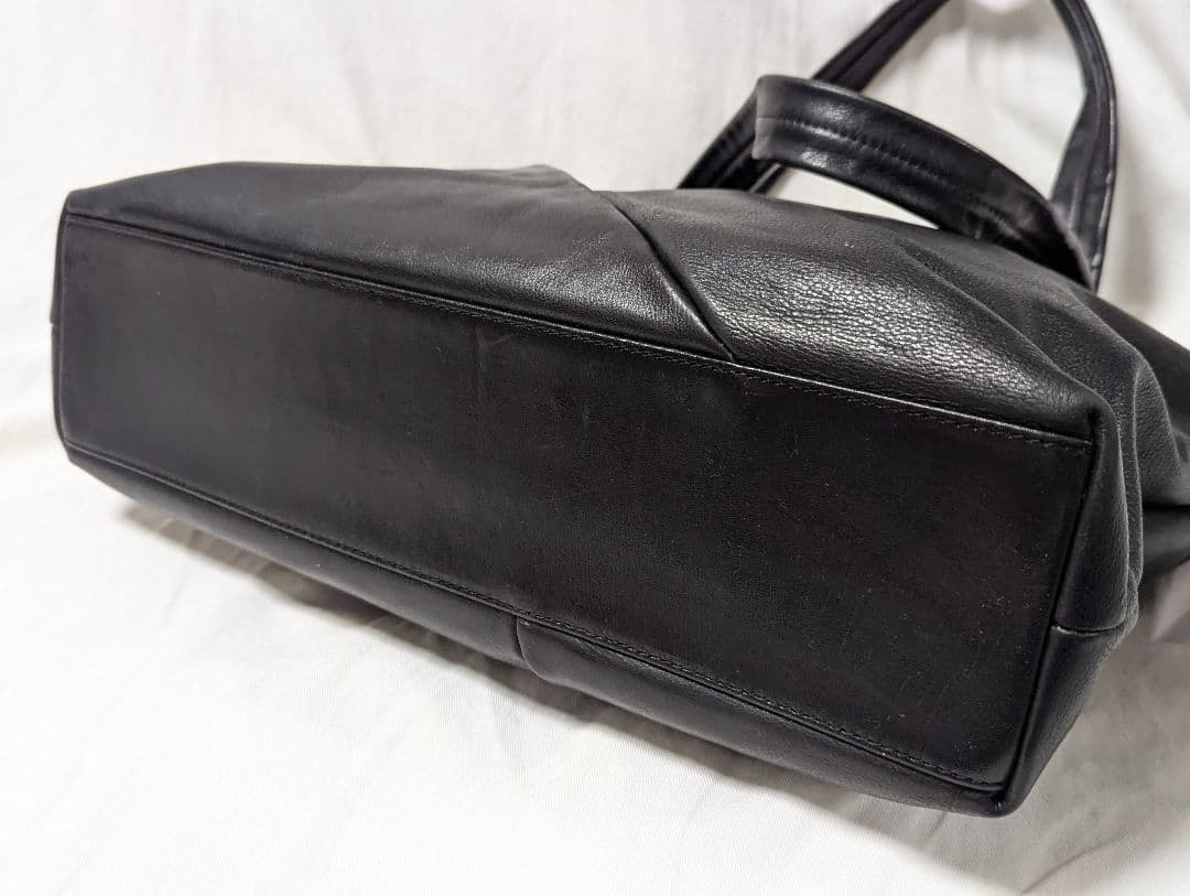 石見銀山 群言堂 トートバック　本革　レザー　黒 A4