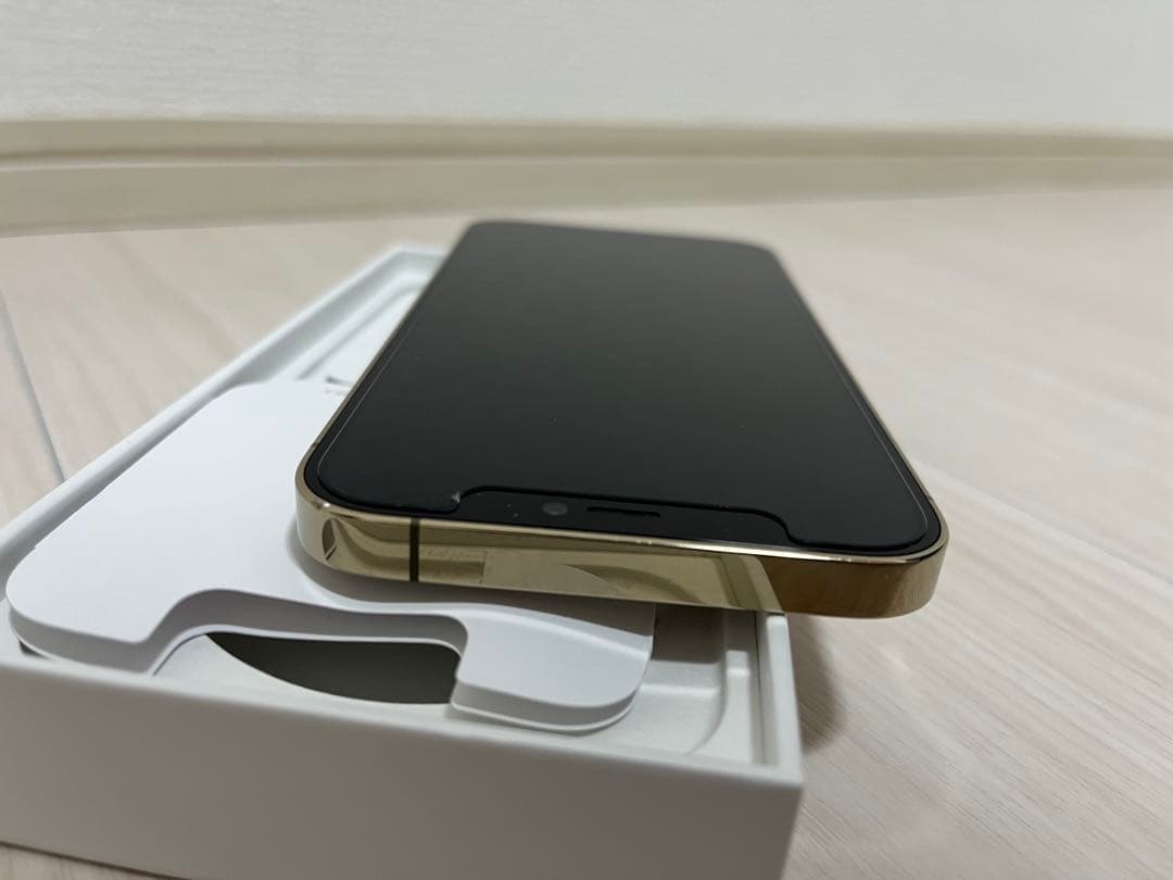 値下げ　Apple iPhone 12 Pro ゴールド本体 256GB