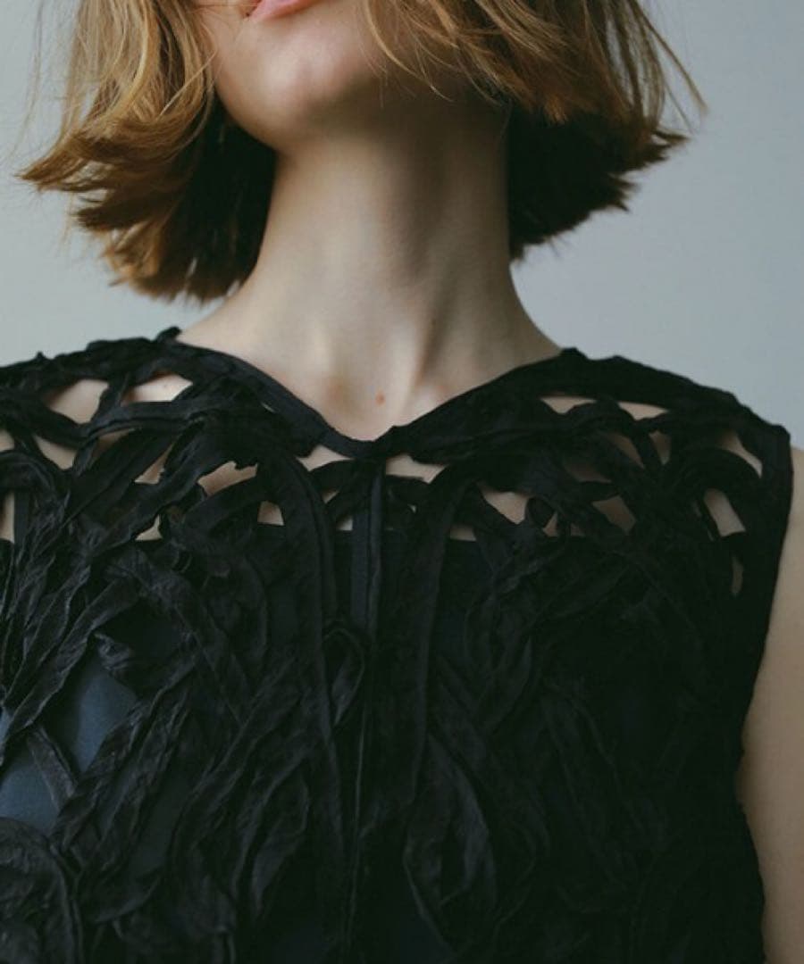 ETRE TOKYO ブレードパターンノースリーブオールインワン