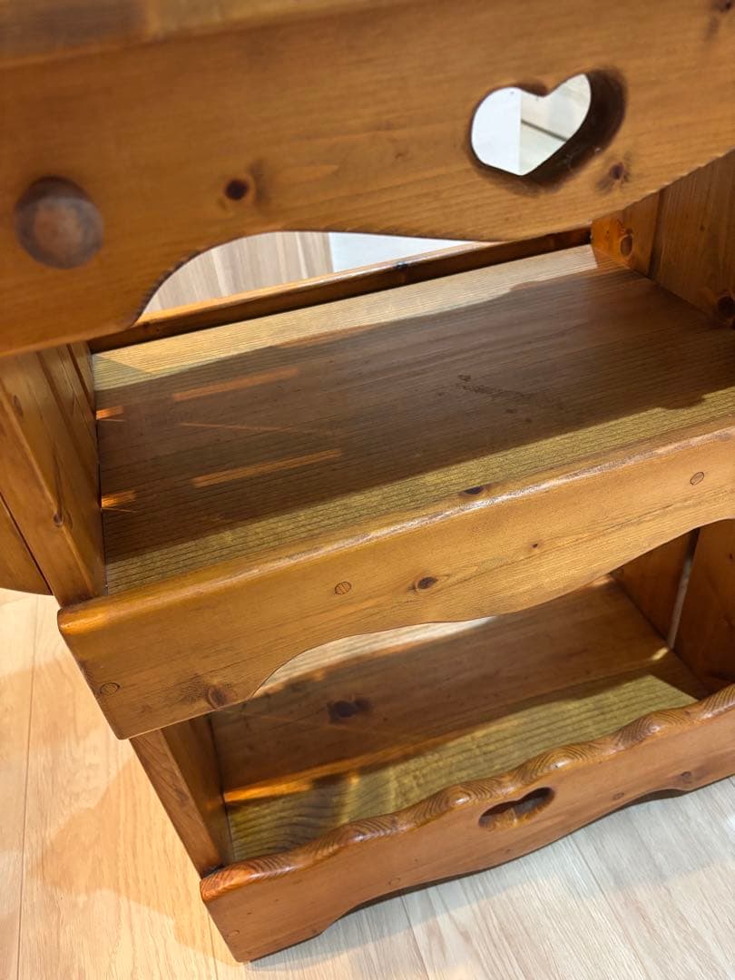 オーダー家具　カントリー家具　ワゴン　キャスター付き　タイル付き　ハート　収納棚