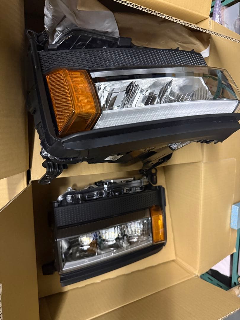 ランドクルーザー 250 左右 角目 ２５０ ランクル VX トヨタ 純正