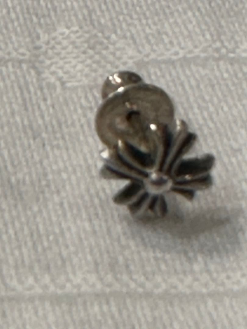 クロムハーツ　花デザイン　 シルバー　片耳用ピアス