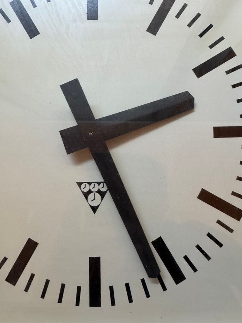 Pragotron（パラゴトロン）　時計　ユンハンス　34センチ角