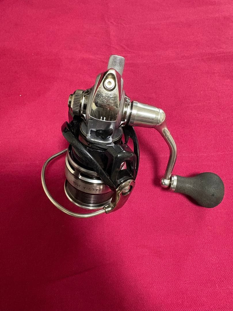 ダイワ カルディア 2506H スピニングリール 取説付 CALDIA