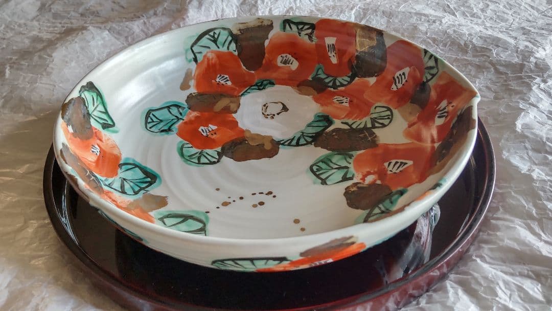 未使用 美濃焼 和田一人作 紅白 椿 片口鉢 皿 金彩