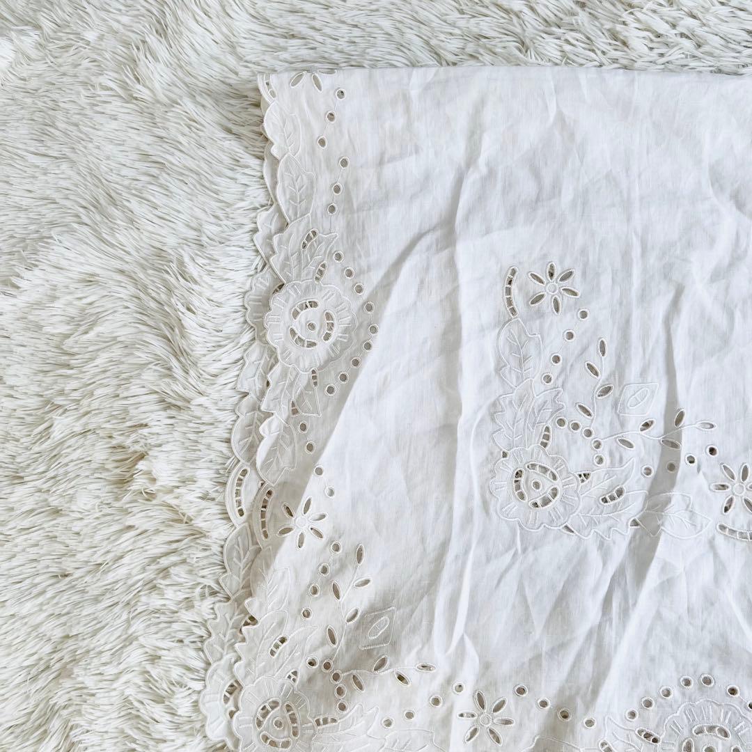 25ss 新品タグ付き ビアズリー 白 パネル刺繍リネンポンチョ 麻100%