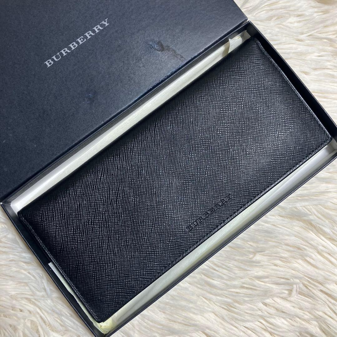 【未使用】バーバリー 二つ折り ノバチェックレザー ブラック 箱付き