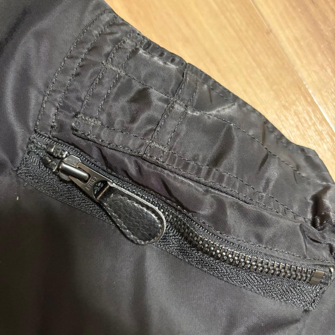 もりわきAVIREX MA-1 フライトジャケット黒 L〜XL中綿　米軍