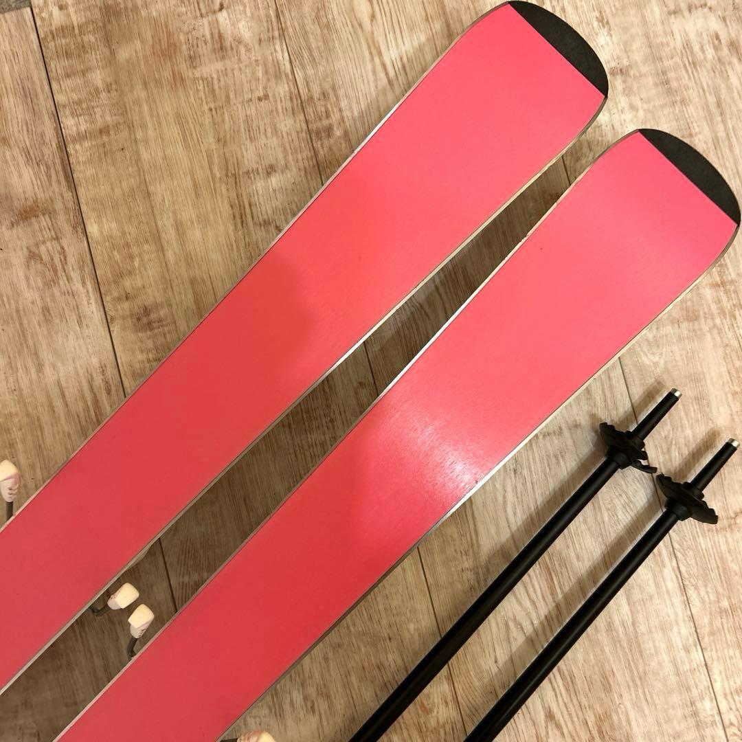 ◾️カービングスキーセット　スキー板130㎝ ブーツ23㎝ 子供用　ジュニア用