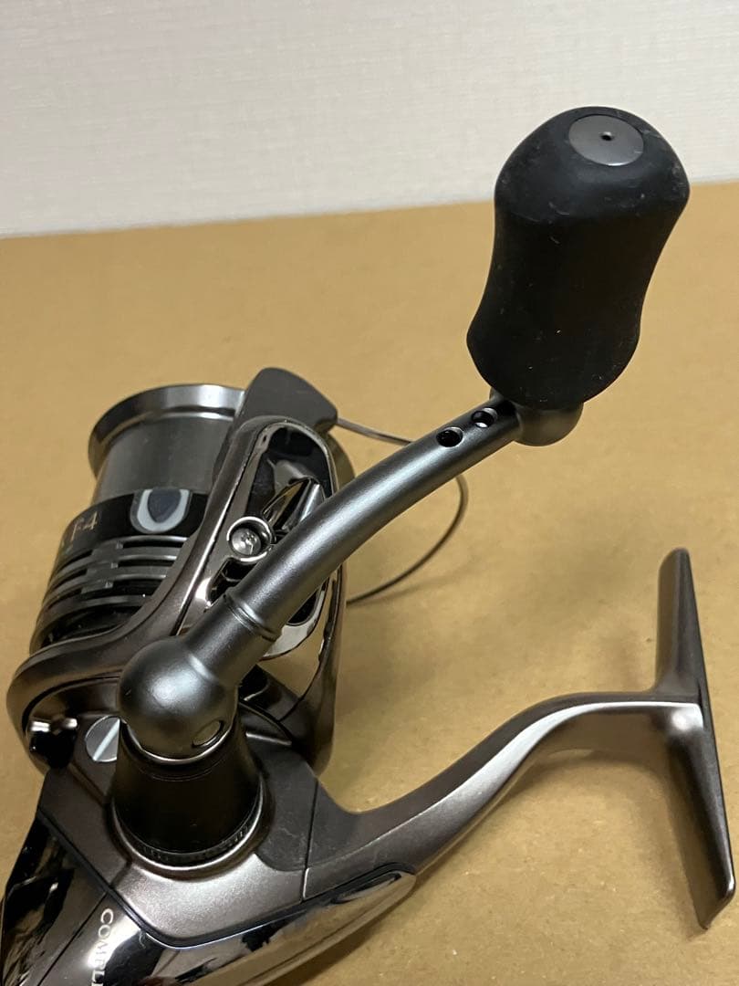 値下げ！未使用並　極美品　09 コンプレックス 2500HGS F4