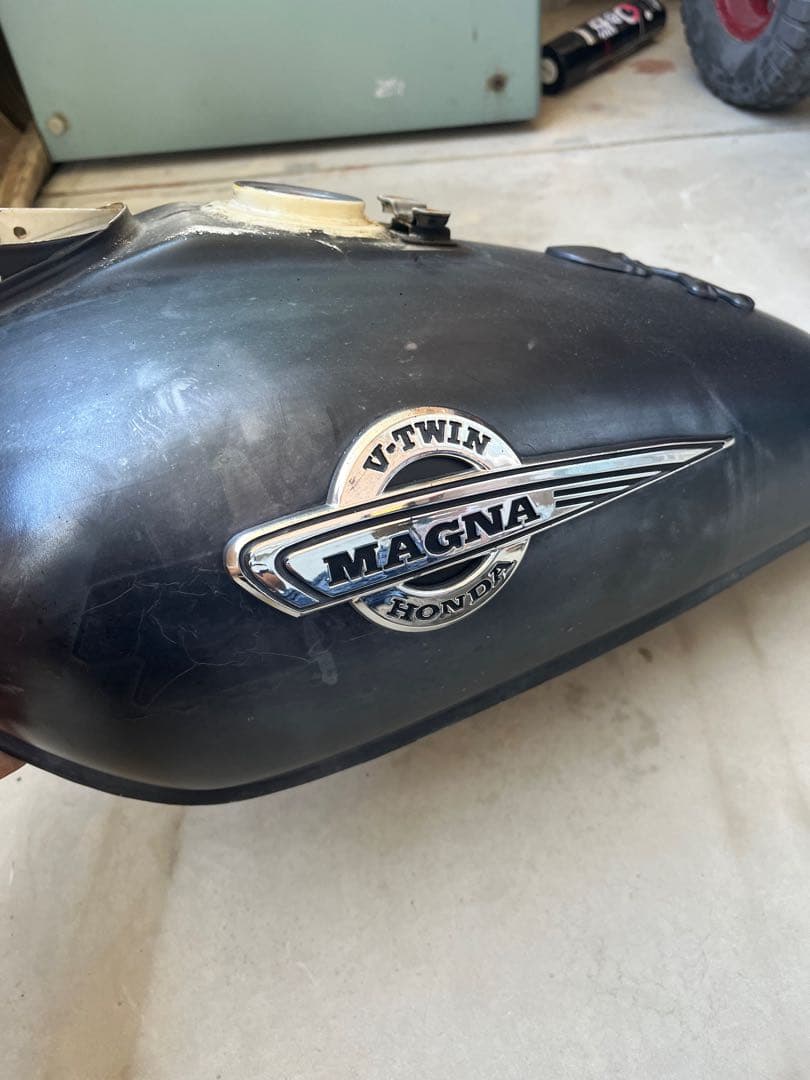送料込み マグナ50 カスタムタンク