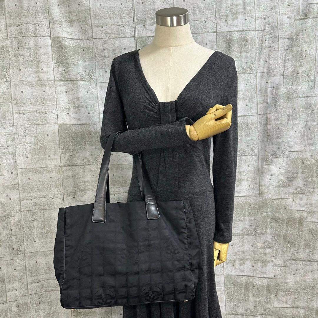 CHANEL シャネル ニュートラベルラインMM トートバッグ ハンドバッグ 黒