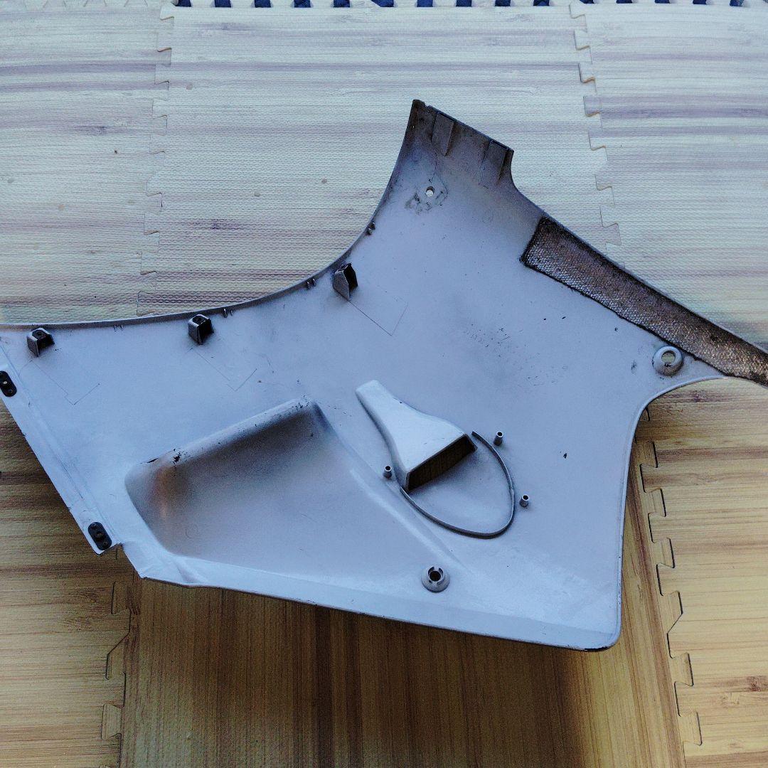 SUZUKI スズキ RGV250Γ ガンマ サイドカウル左側　VJ22A