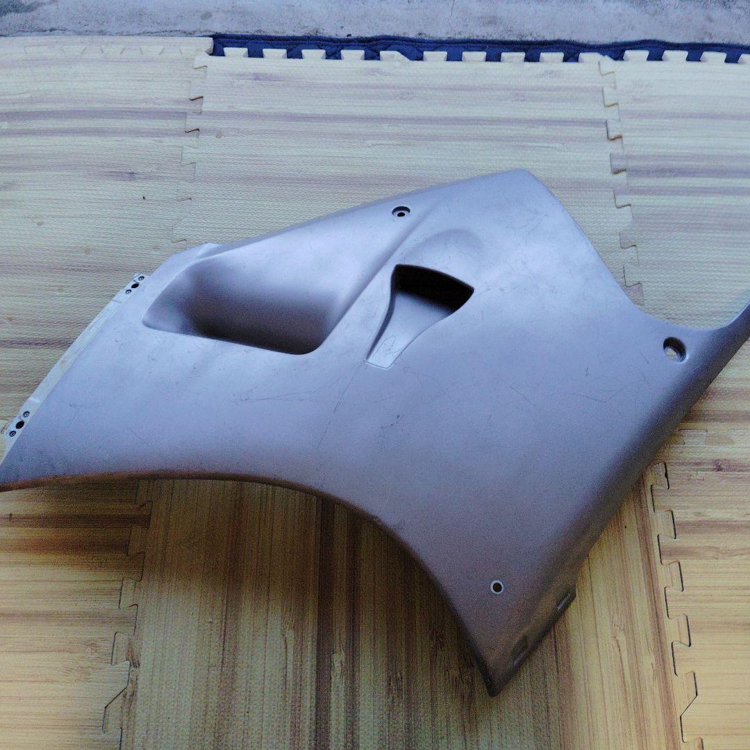 SUZUKI スズキ RGV250Γ ガンマ サイドカウル左側　VJ22A