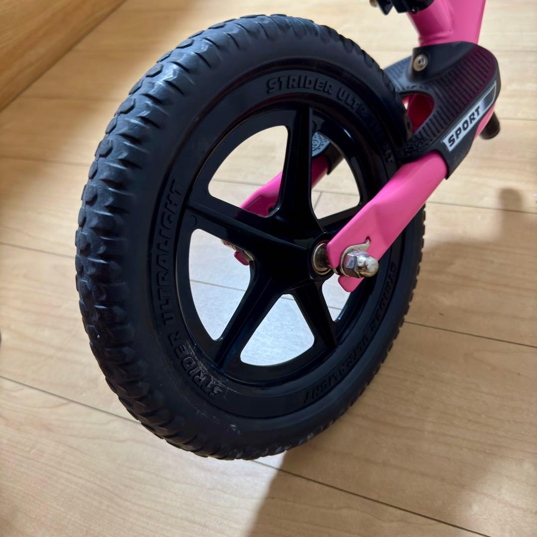 美品 ストライダー スポーツ ピンク 12インチ Strider Sports