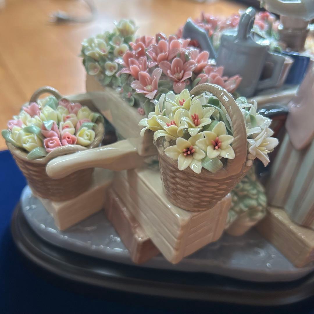 【夢さま専用】リヤドロ　LLADRO 公園通りの花屋さん
