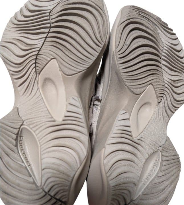 靴 New Balance Warped Runner 23cm