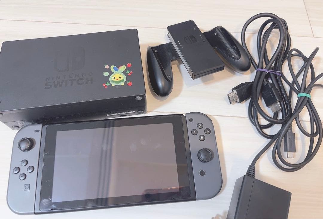 Nintendo Switch ジャンク扱い（バッテリー膨張、シール）